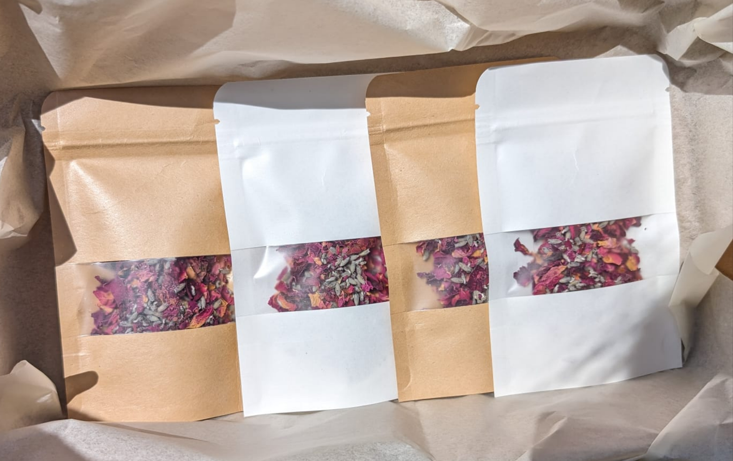 Confetti packets & bagging service